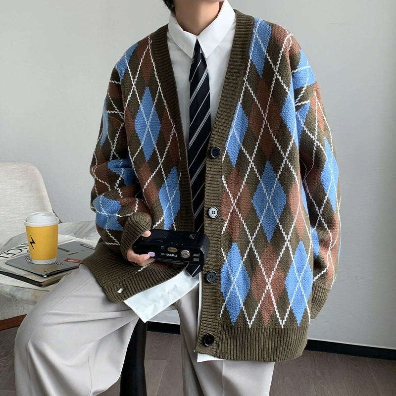 菱形格V领开衫毛衣男韩版潮流痞帅针织衫春秋季oversize大码外套